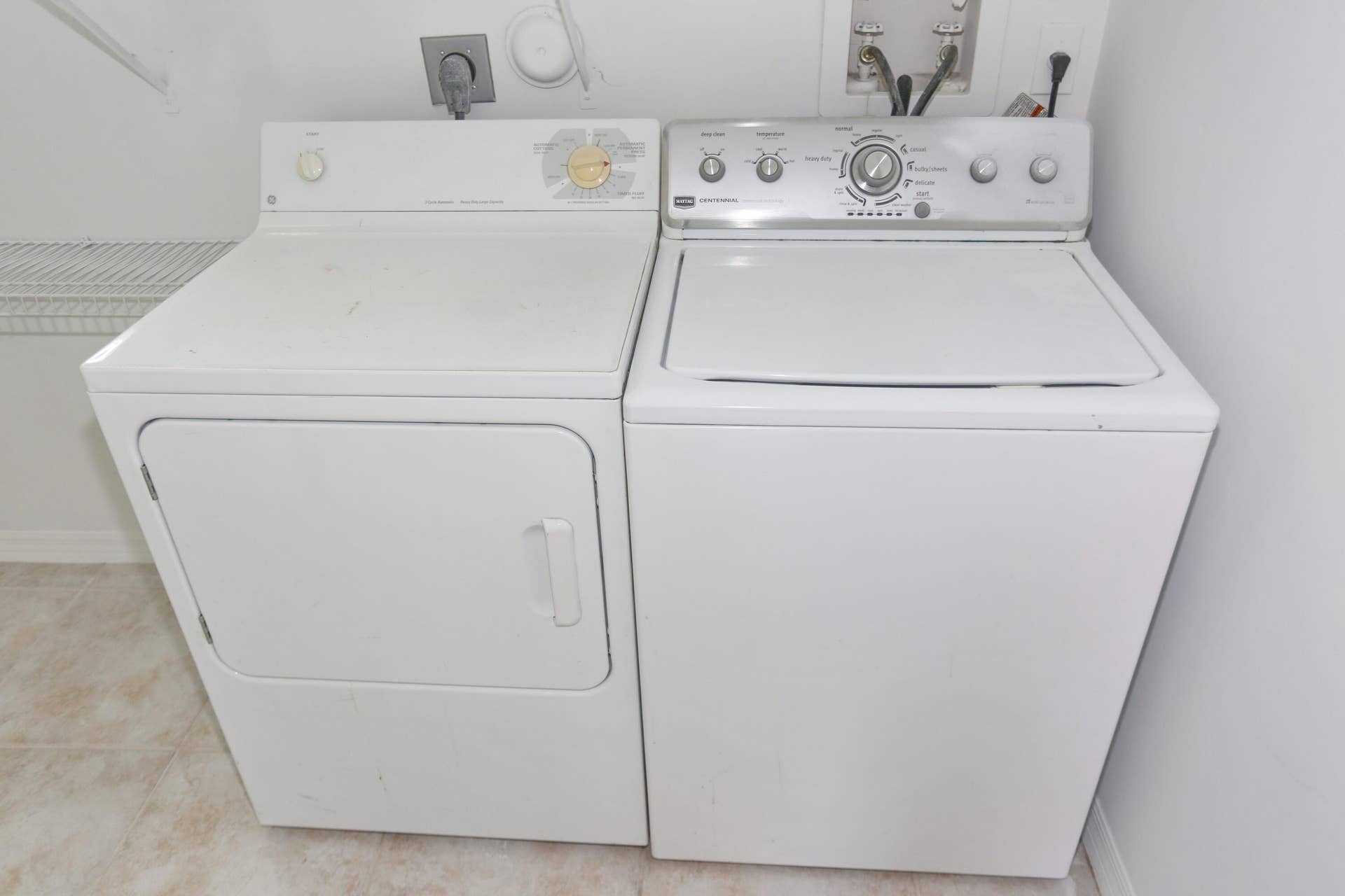 5157 NW 122nd Avenue, Coral Springs, FL 33076 LAUNDRY ROOM