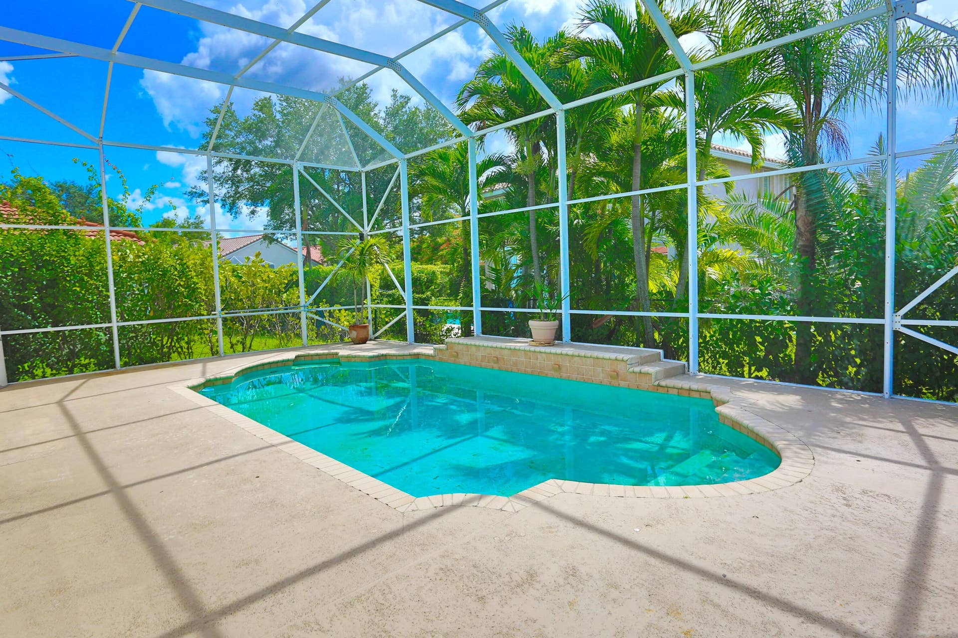 5157 NW 122nd Avenue, Coral Springs, FL 33076 SCREENED IN POOL