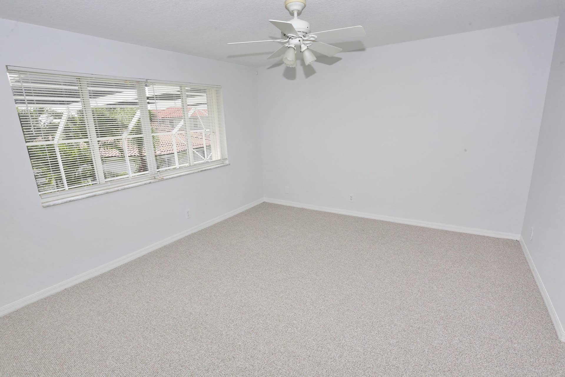 5157 NW 122nd Avenue, Coral Springs, FL 33076 ALL 4 BEDROOMS ON 2ND FLOOR