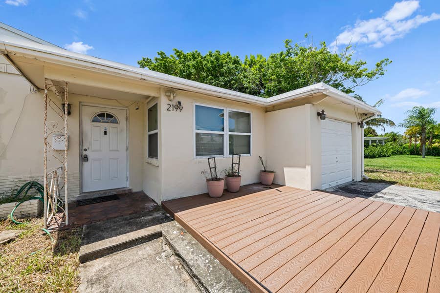Property photo for 2199 NE 5th Avenue, Boca Raton, FL