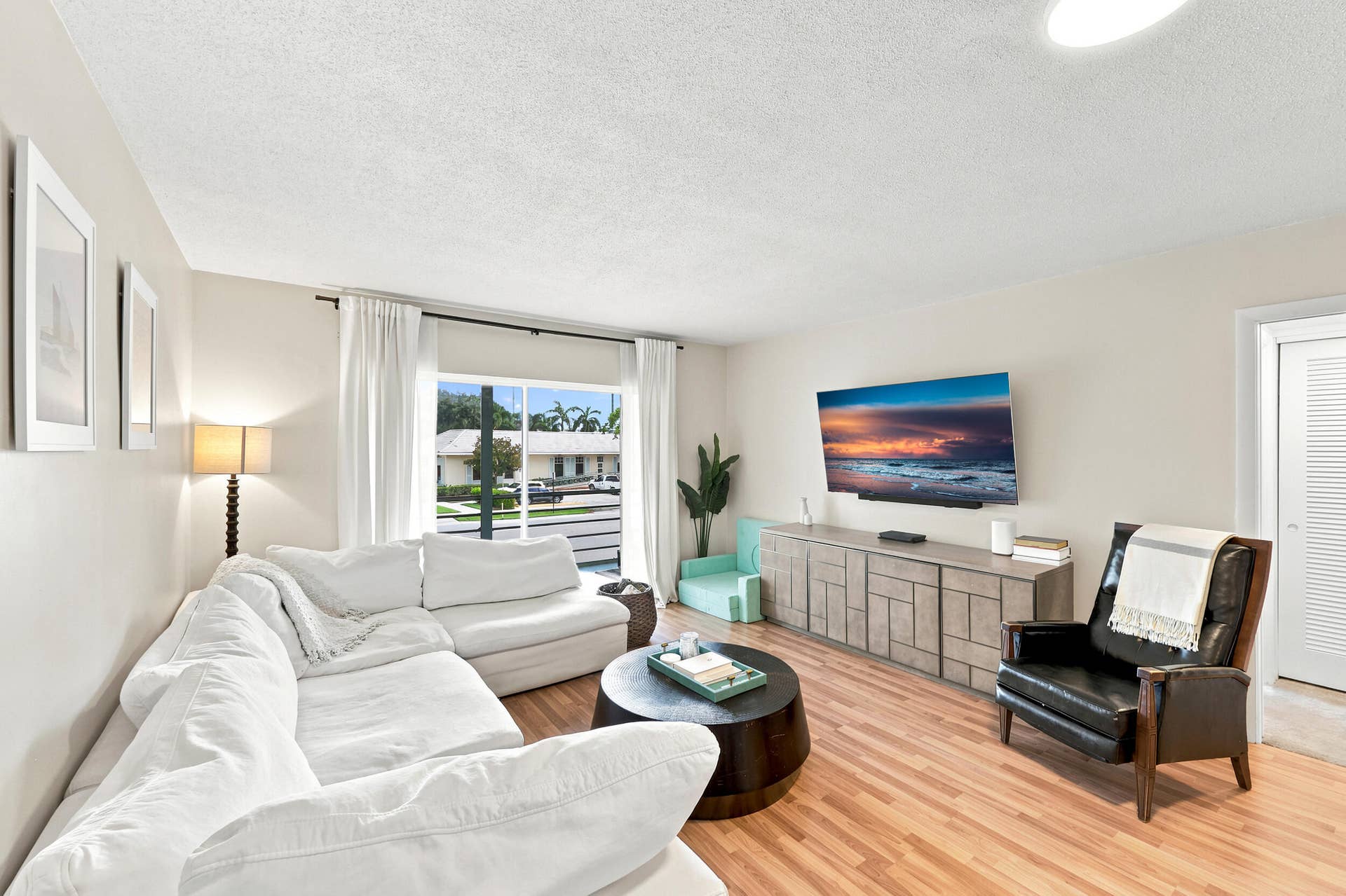 415 U.s. Highway 1, #203, North Palm Beach, FL 33408 12_453a9708