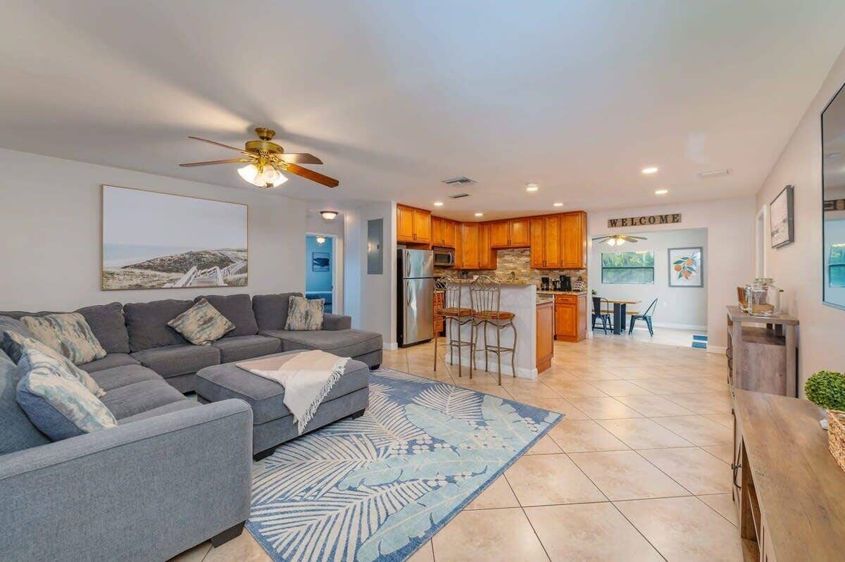 Entry/Living