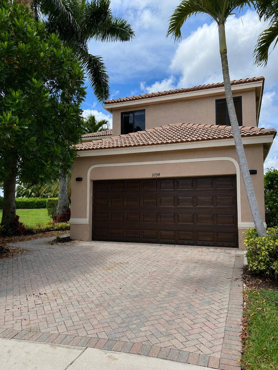 1094 Bluewood Terrace, Weston, Weston, FL 33327 front1