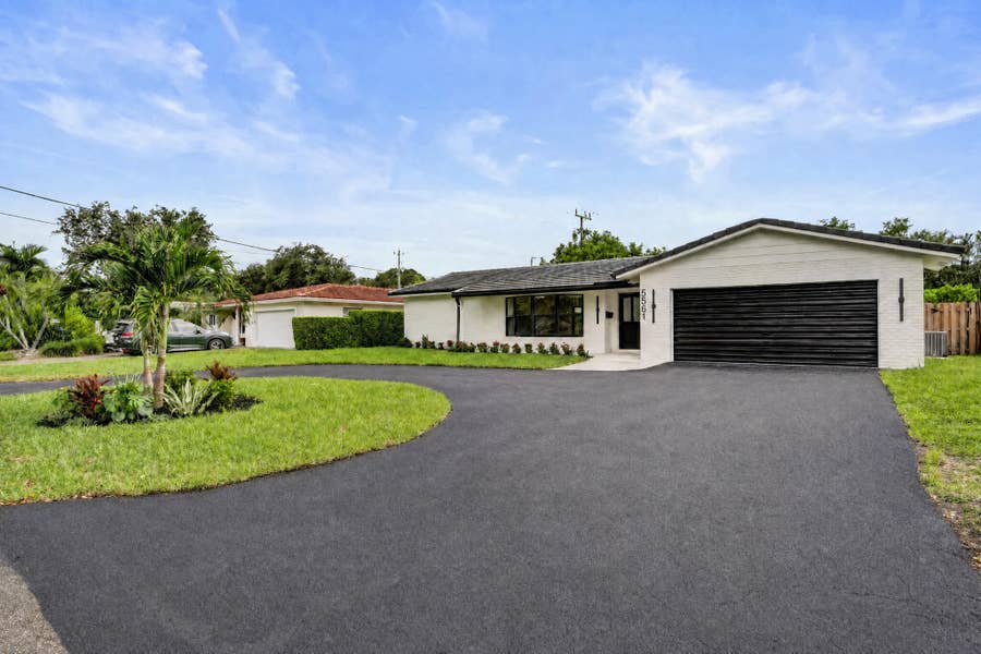 Property photo for 5561 NE 26th Avenue, Fort Lauderdale, FL