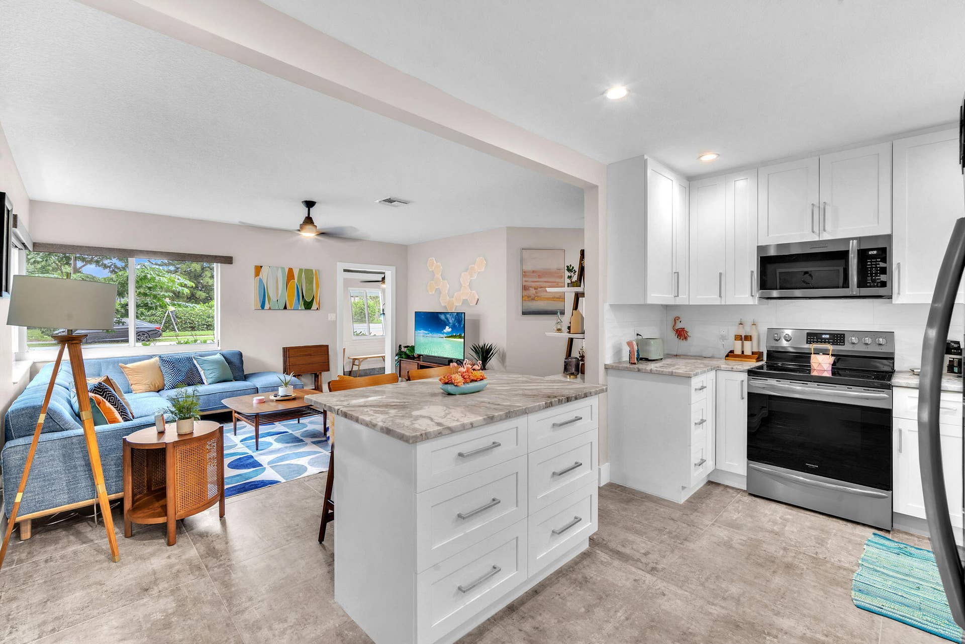 80 NE 26th Street, Wilton Manors, FL 33305 22-web-or-mls-DSC00169