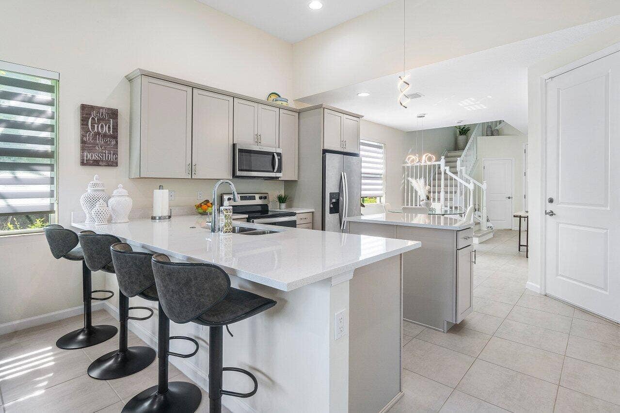 5160 Willow Creek Drive, Westlake, Westlake, FL 33470 Kitchen bar