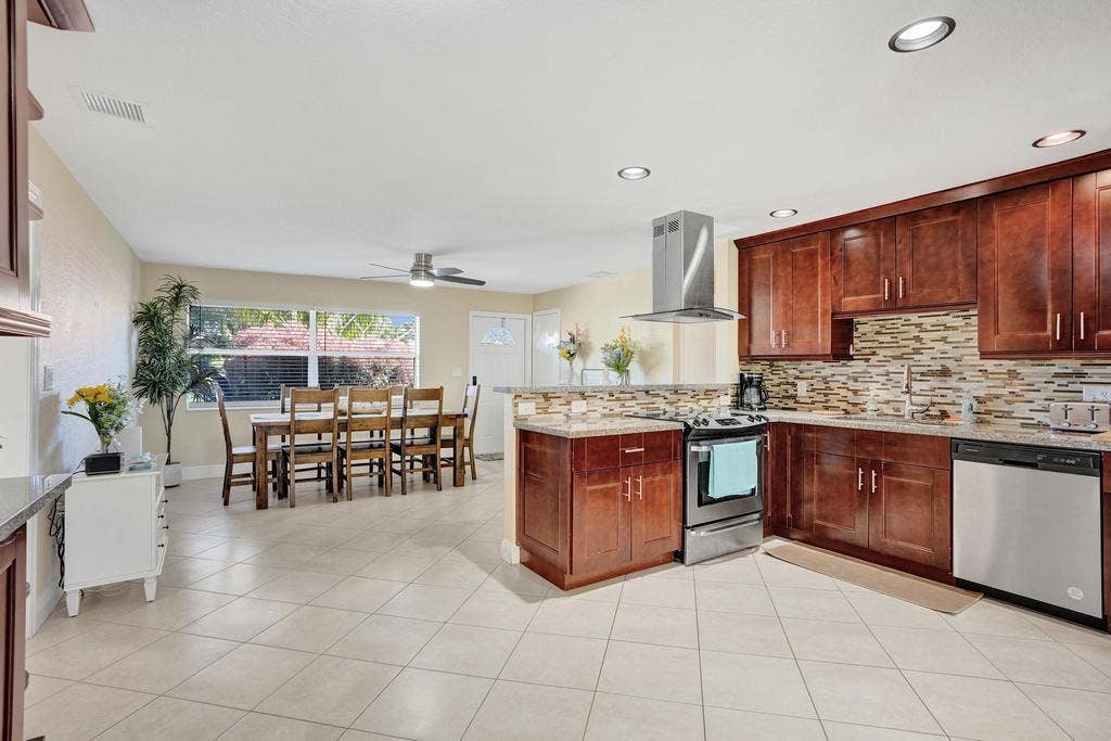 740 Buttonwood Road, North Palm Beach, North Palm Beach, FL 33408 DSC07994
