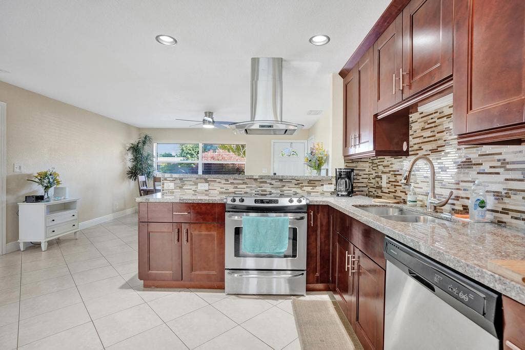 740 Buttonwood Road, North Palm Beach, North Palm Beach, FL 33408 DSC08000