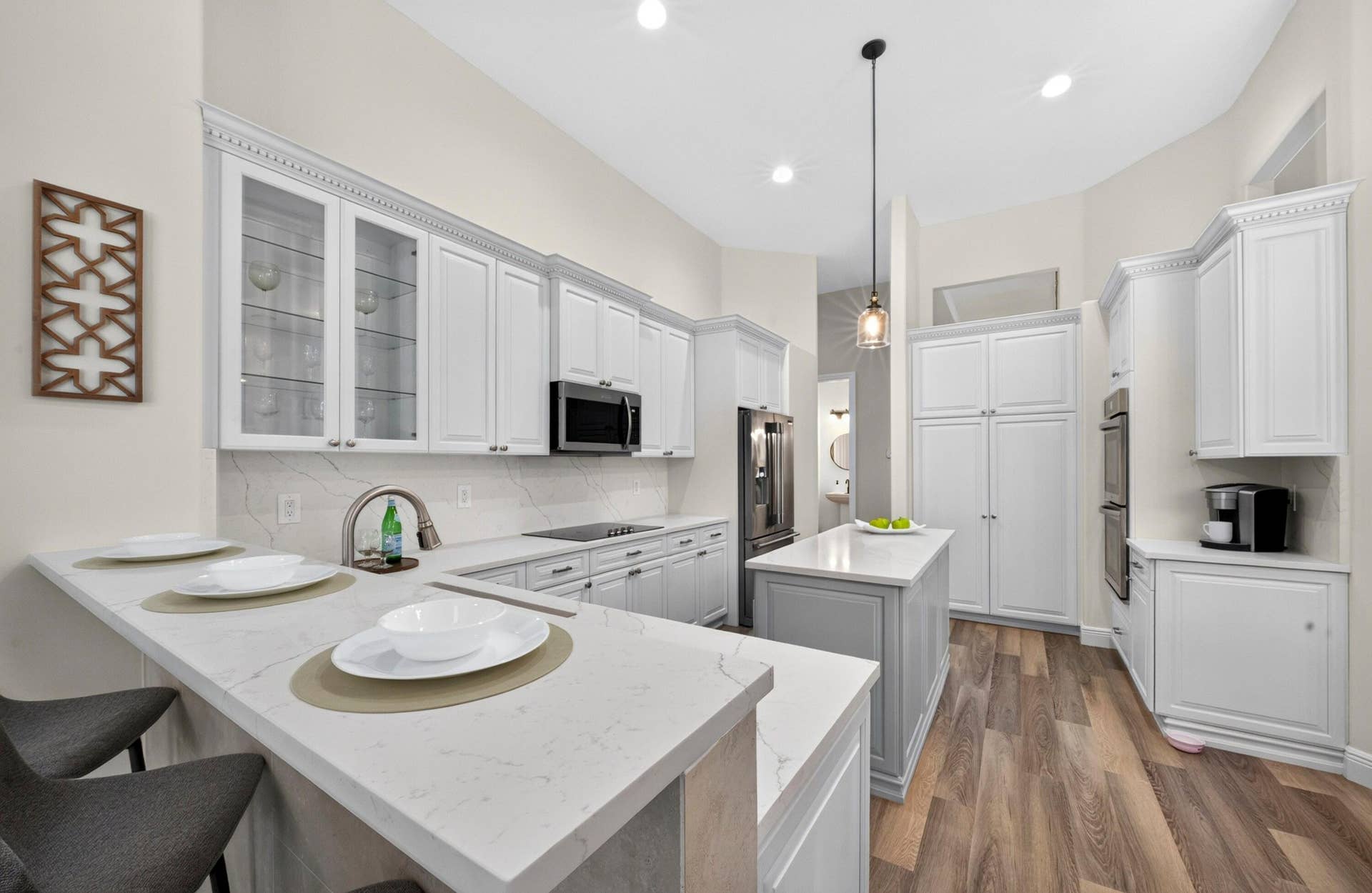 6529 NW 103rd Terrace, Parkland, FL 33076 017-011-Kitchen-4000x2604