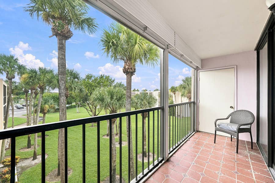 Property photo for 5370 Las Verdes Circle, #304, Delray Beach, FL