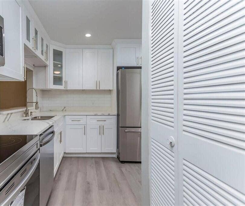 454 Lakeview Drive, #1, Weston, FL 33326 GetMedia4