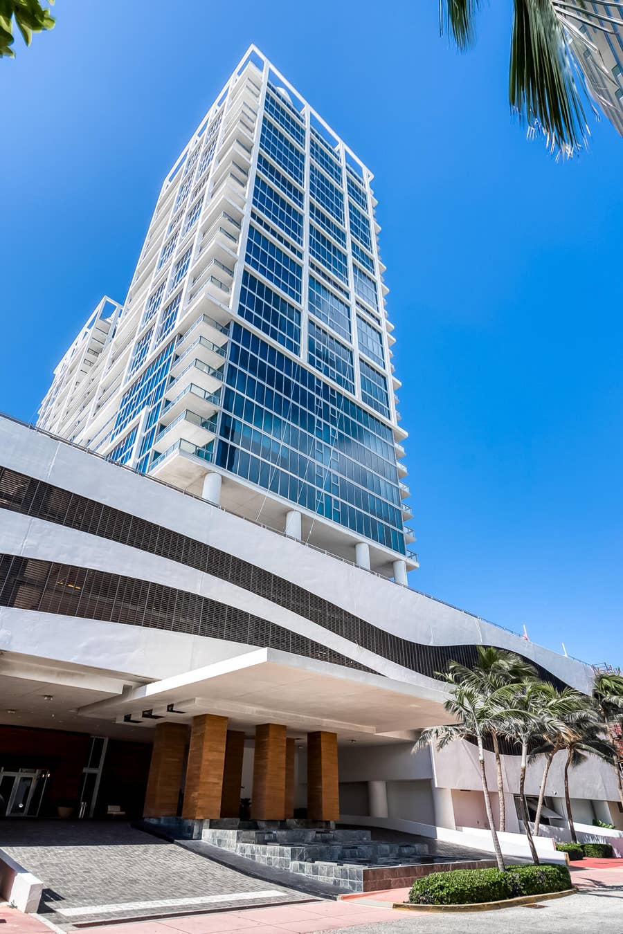 Property photo for 6899 Collins Avenue, #1409, Miami Beach, FL