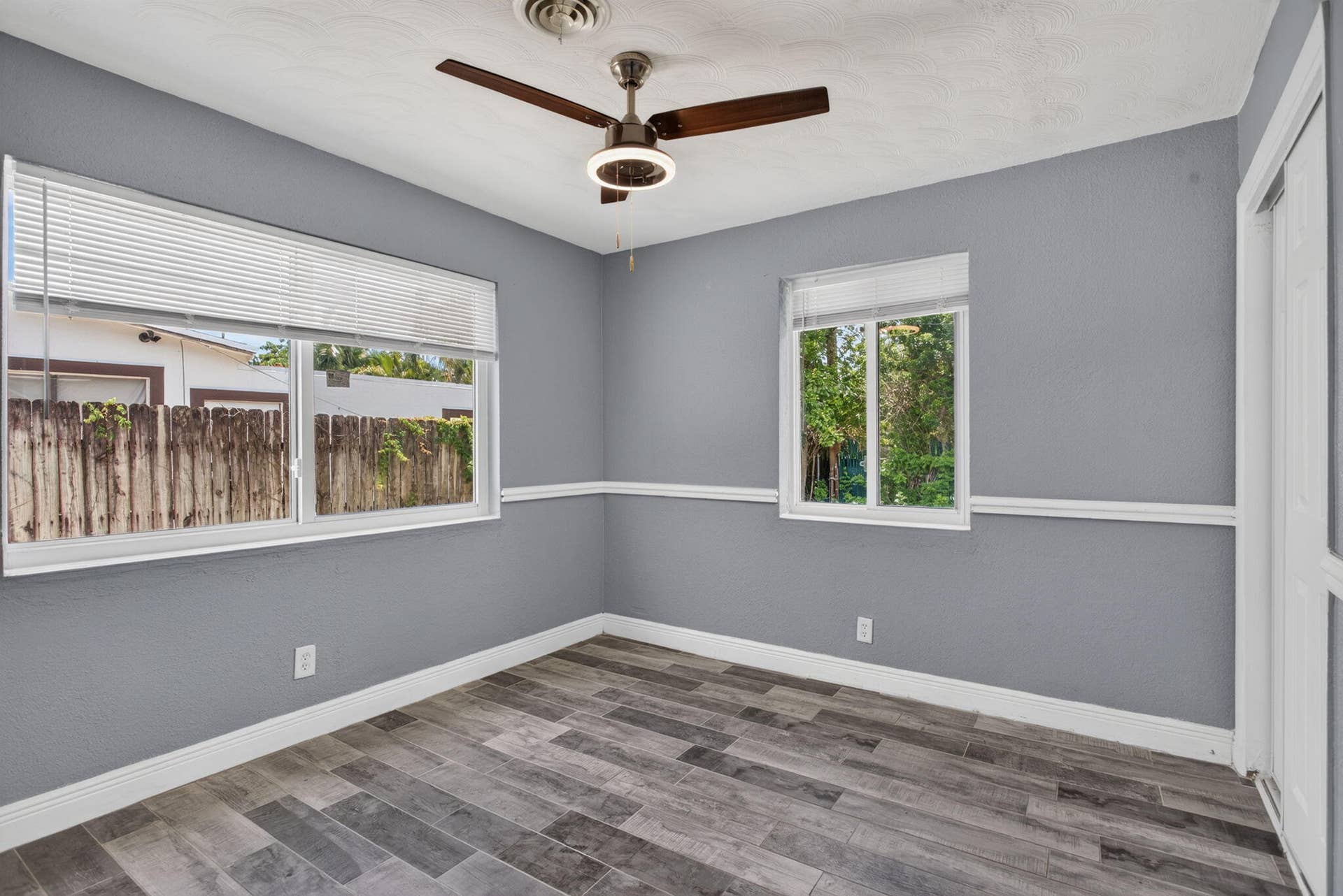2811 NE 9th Terrace, Pompano Beach, FL 33064 32-web-or-mls-2811-7006