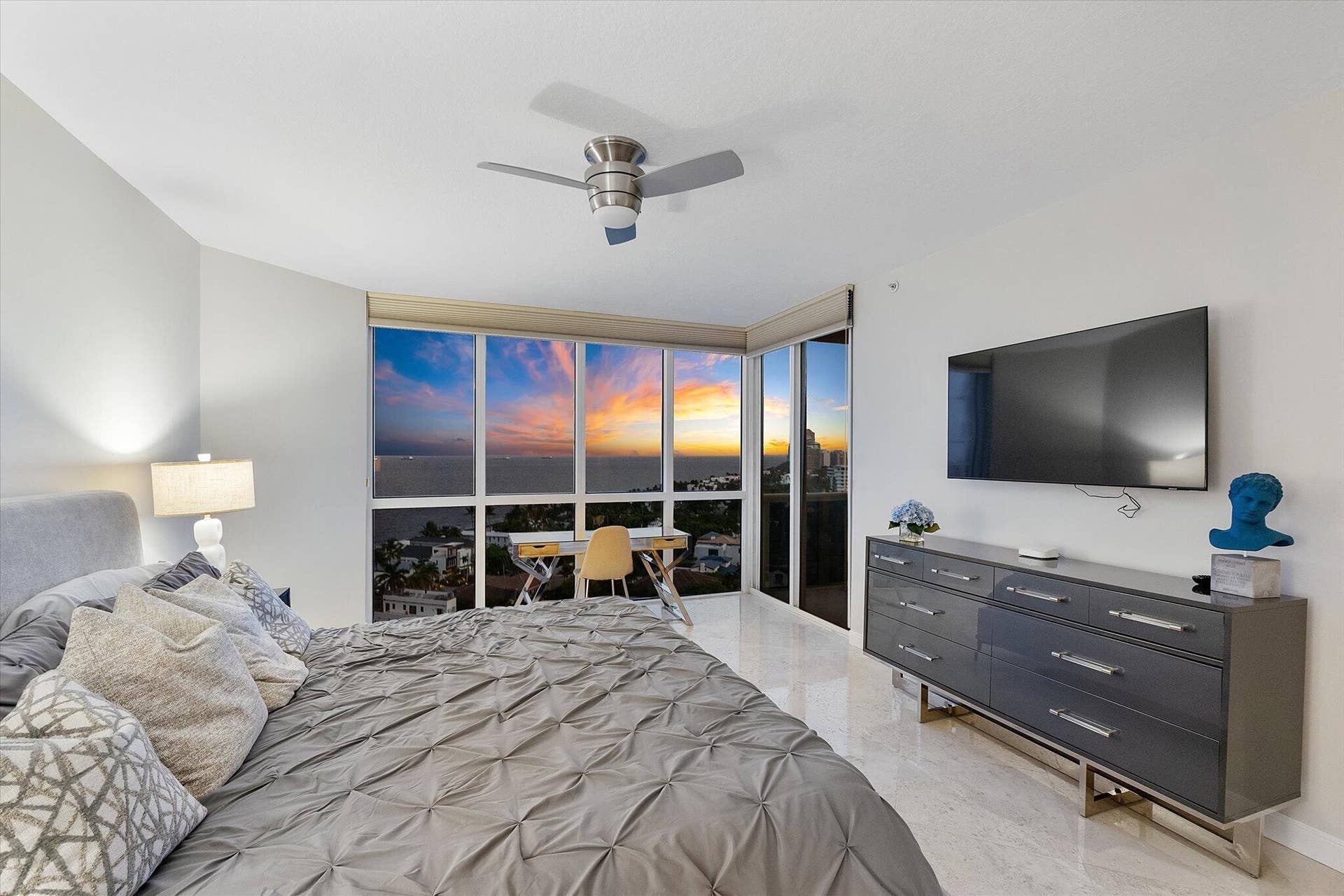 3100 N Ocean Boulevard, #1508, Fort Lauderdale, FL 33308 31-3100 N Ocean Blvd u1508 Twilight_015