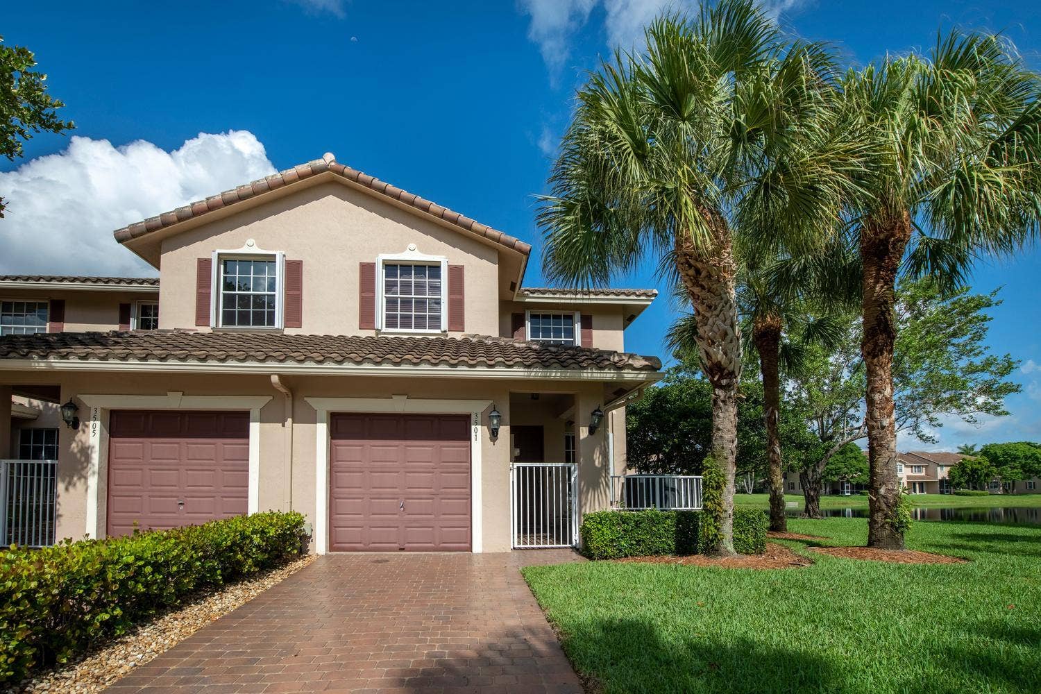 3501 Lakeside Drive, Davie, FL 33328 002-002-Exterior Front-1500x1000