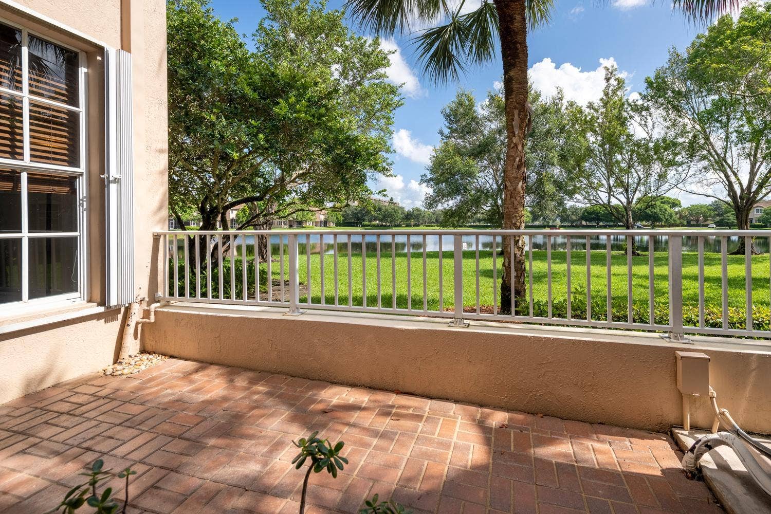 3501 Lakeside Drive, Davie, FL 33328 008-034-Patio-1500x1000