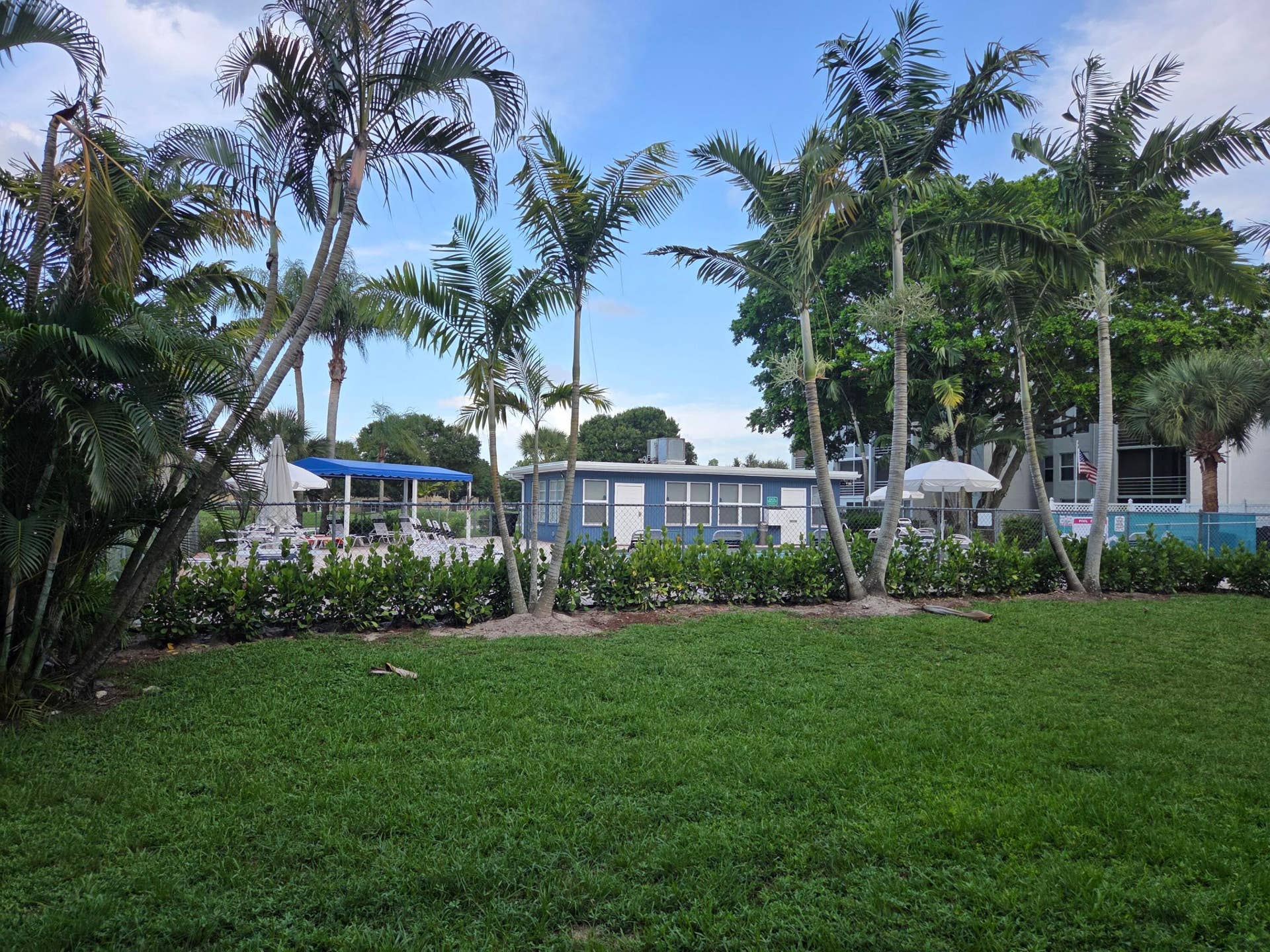 Your pool view out your back door.