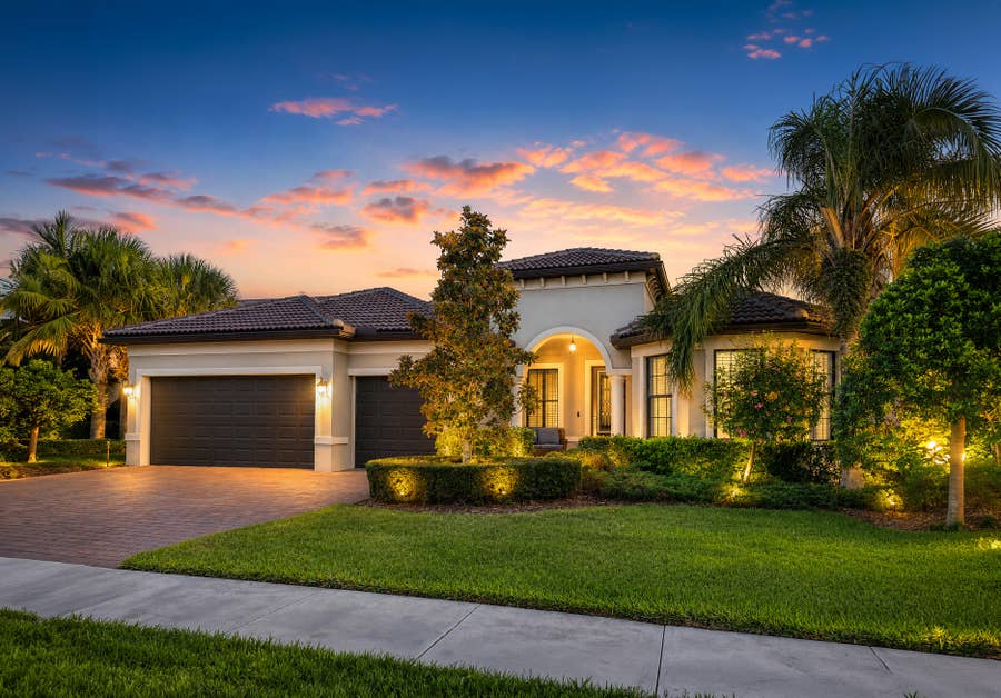 Property photo for 604 SE Monteiro Drive, Port St Lucie, FL