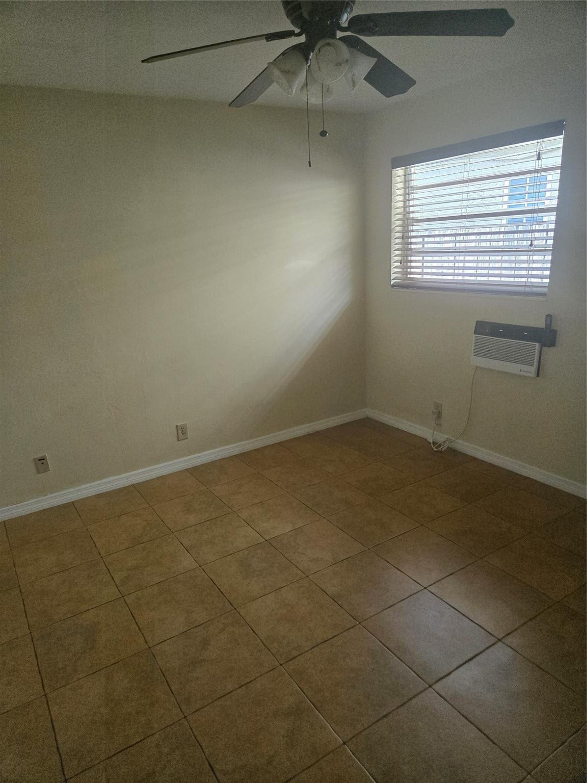 1416 NE 5th Court NE, #3, Fort Lauderdale, FL 33301 Photo 6