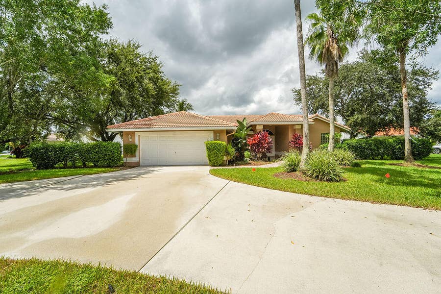 Property photo for 10884 Paso Fino Drive, Lake Worth, FL