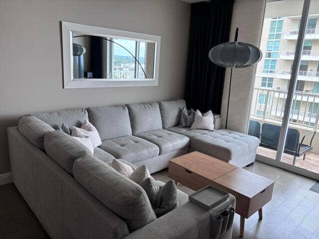 700 E Boynton Beach Boulevard, #1207, Boynton Beach, FL 33435 Living room