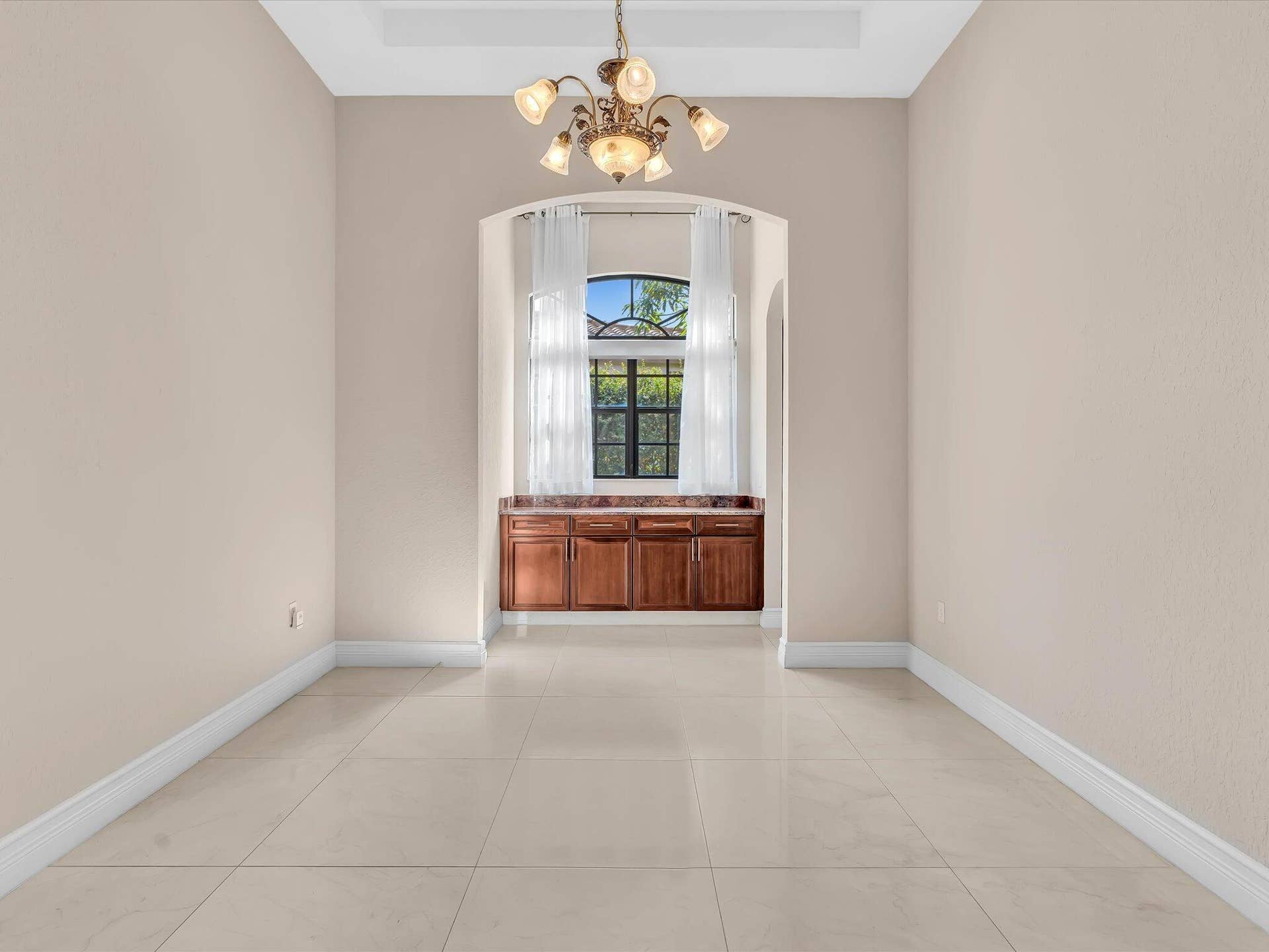 3445 NW 87th Avenue, Hollywood, FL 33024 015-FPP00071