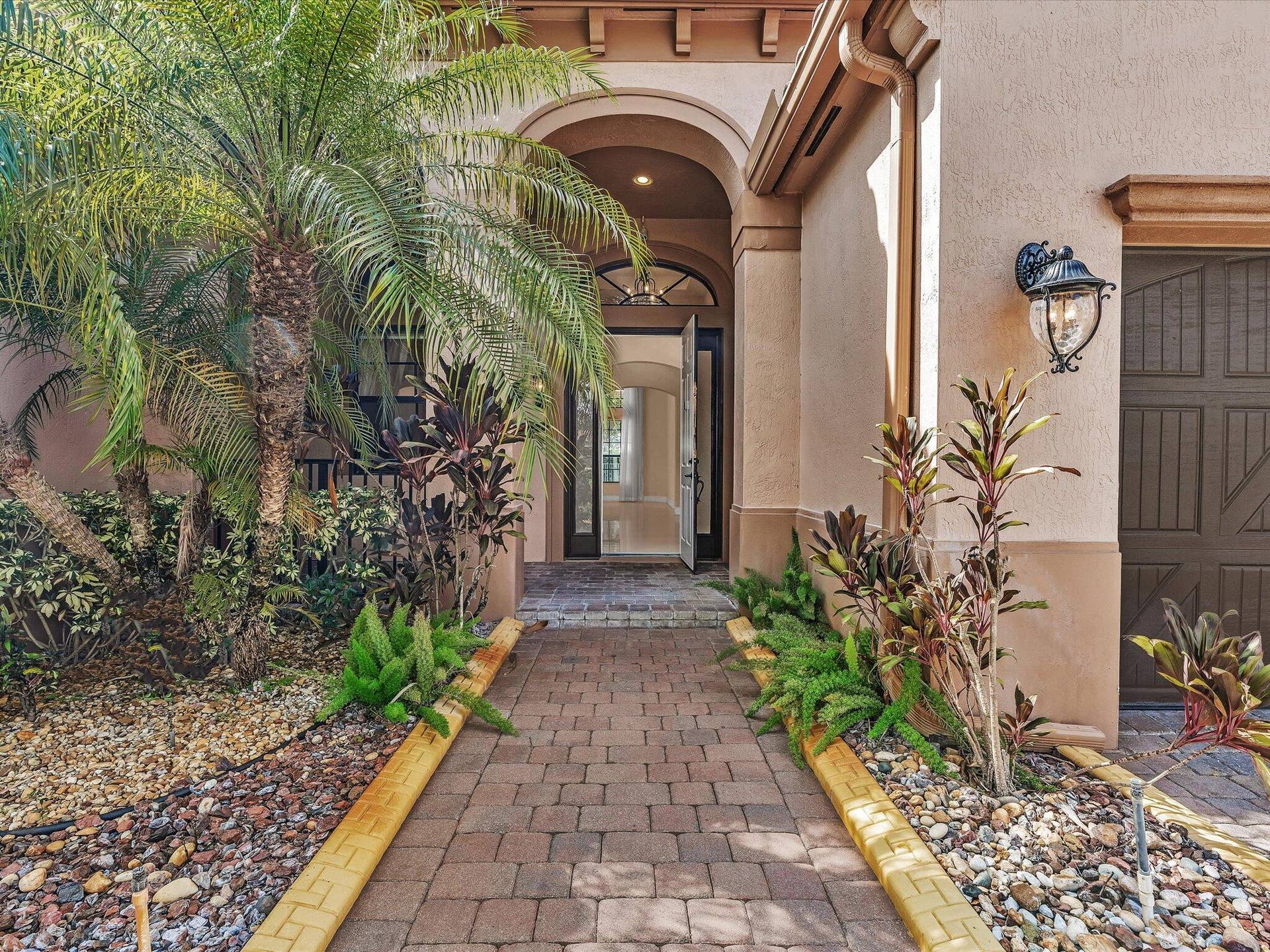 3445 NW 87th Avenue, Hollywood, FL 33024 005-FPP00026