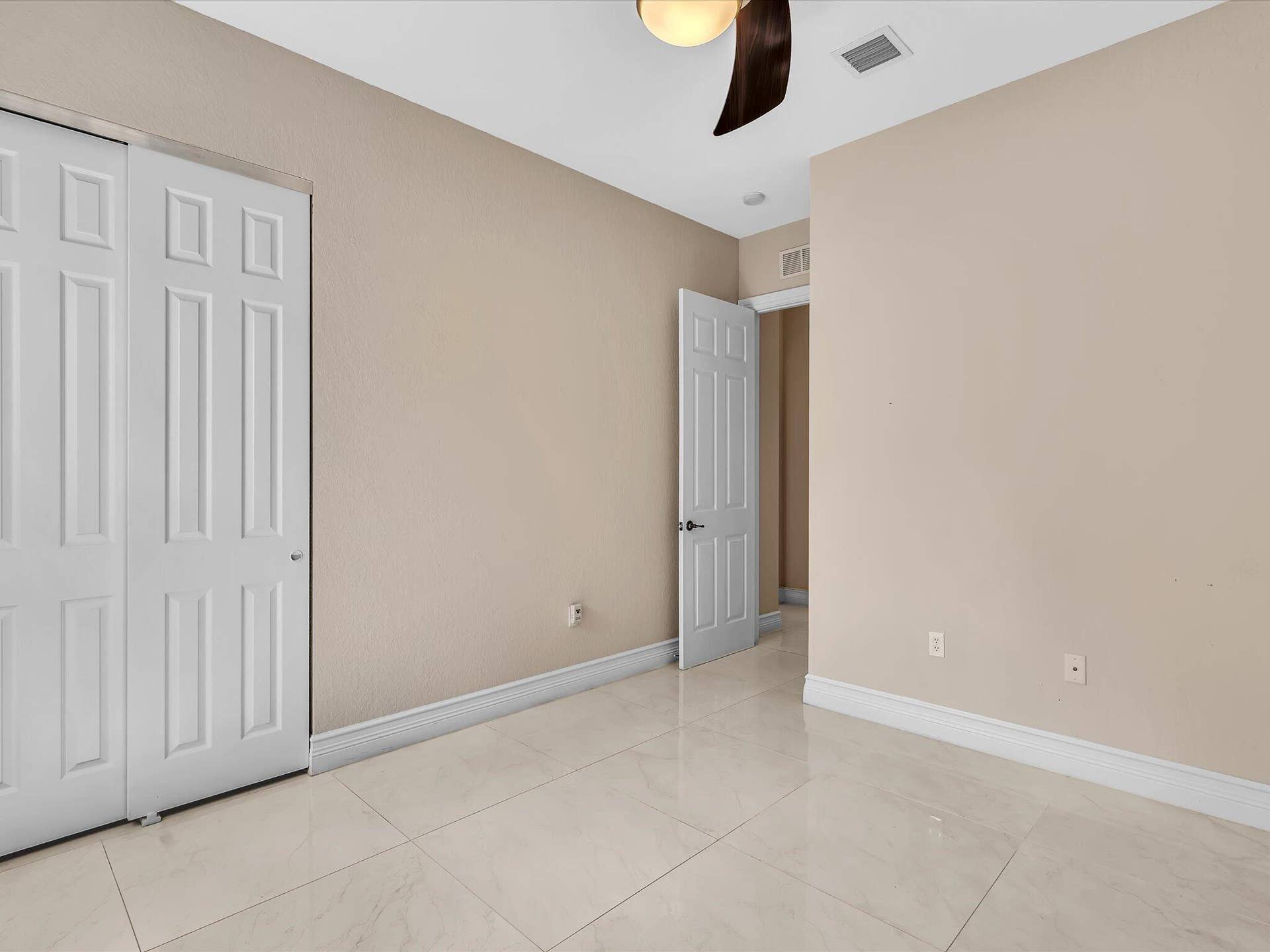 3445 NW 87th Avenue, Hollywood, FL 33024 056-FPP00266