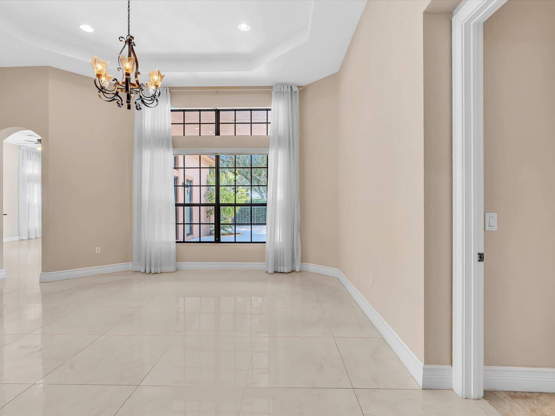 3445 NW 87th Avenue, Hollywood, FL 33024 008-FPP00041