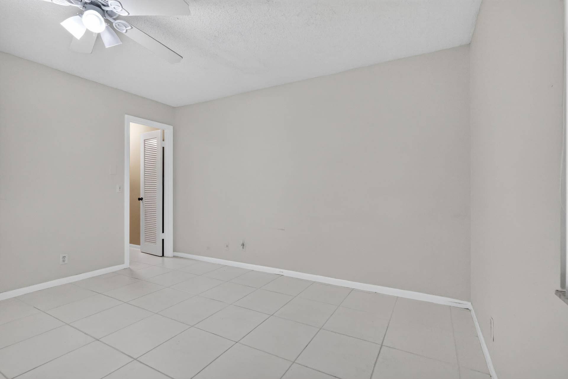 40 Burgundy A, Delray Beach, FL 33484 Bedroom 1