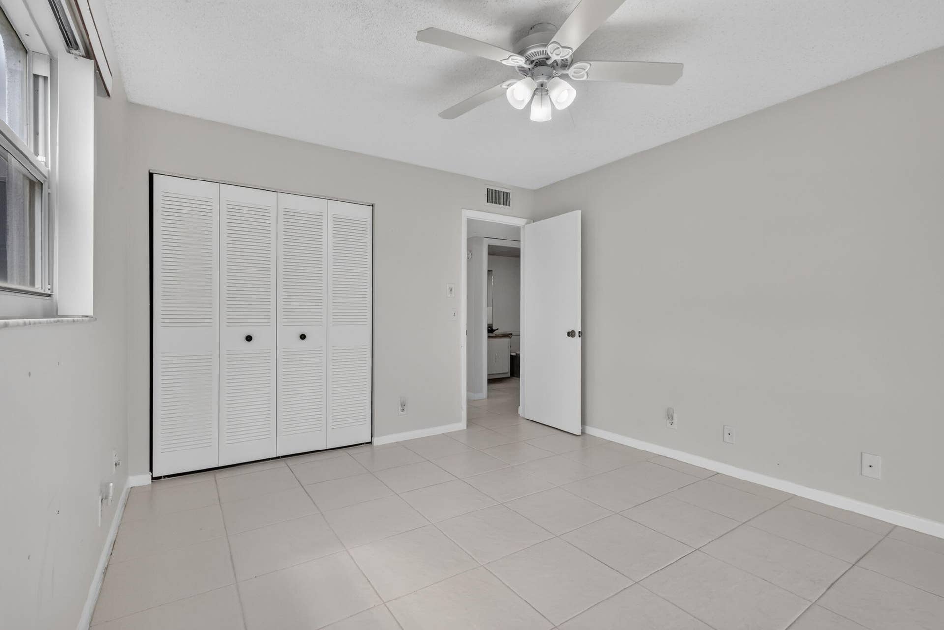 40 Burgundy A, Delray Beach, FL 33484 Bedroom 2