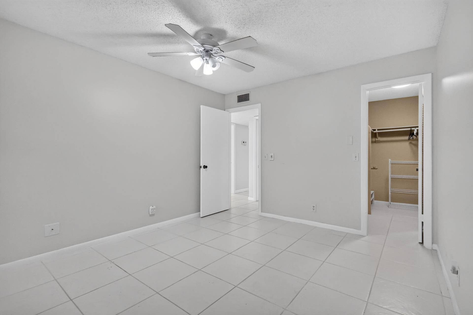 40 Burgundy A, Delray Beach, FL 33484 Bedroom 1