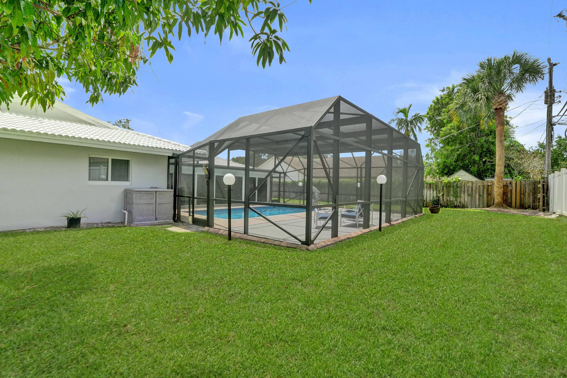 4755 NE 23rd Avenue, Fort Lauderdale, FL 33308 DSC09073