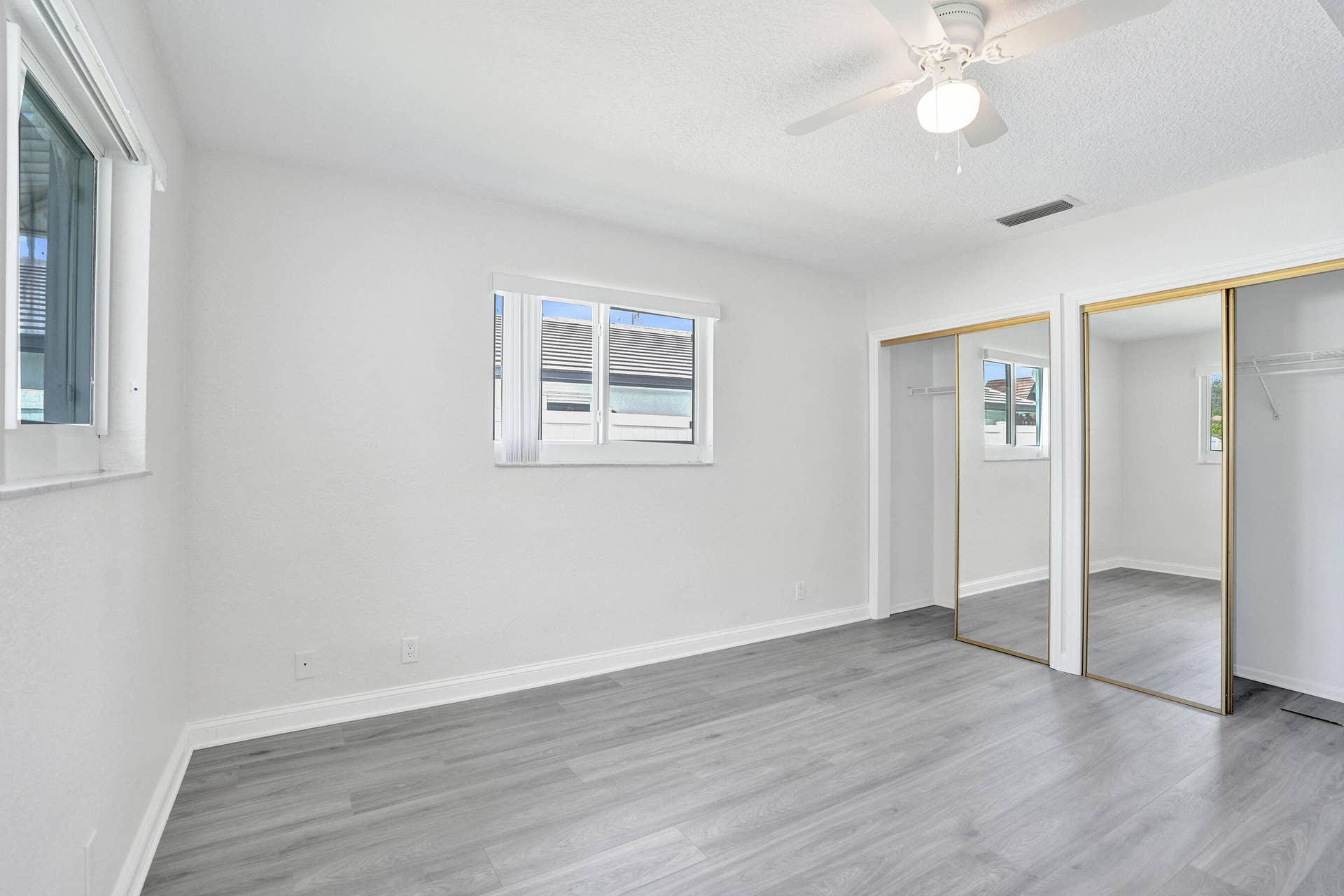 4755 NE 23rd Avenue, Fort Lauderdale, FL 33308 DSC08962