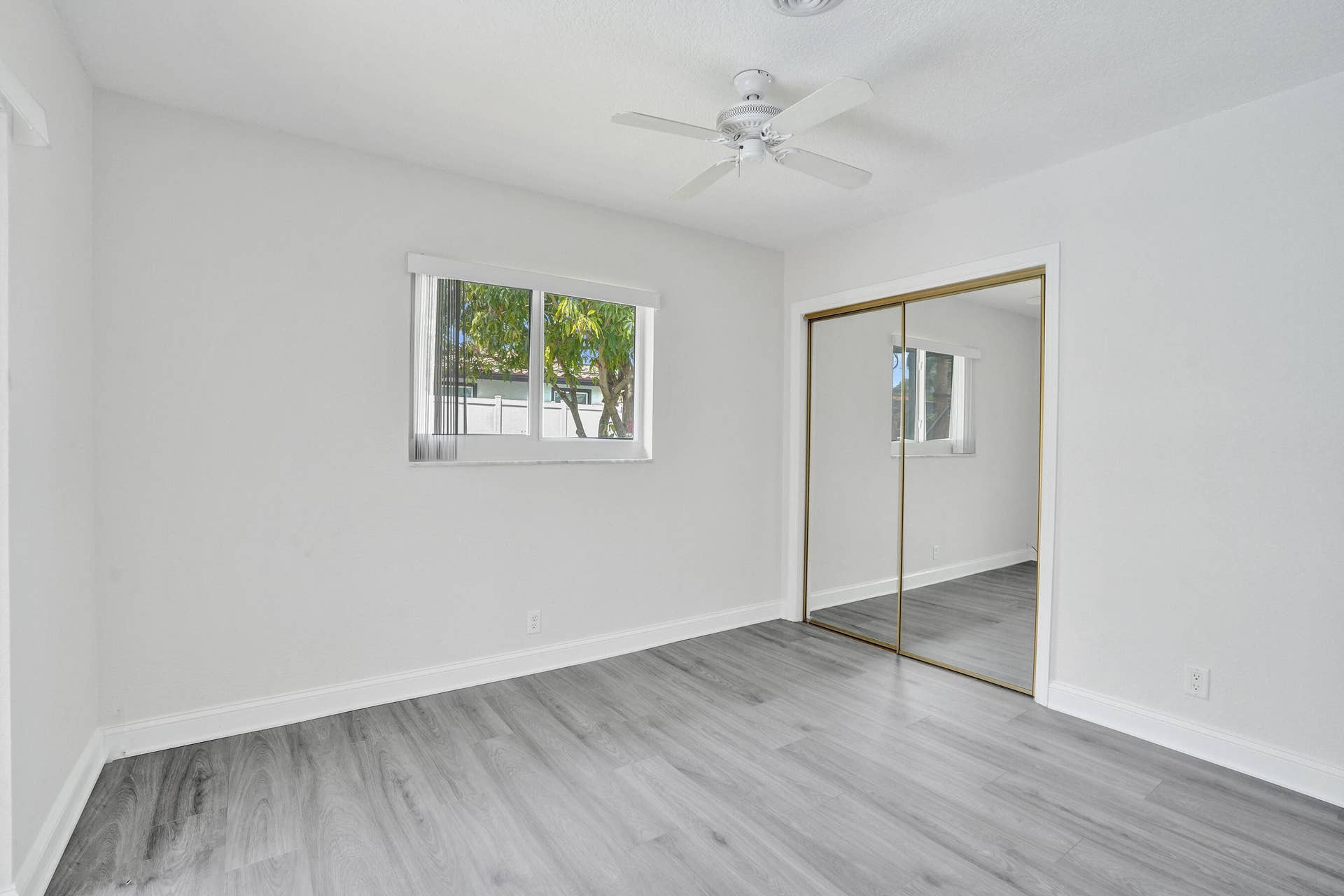 4755 NE 23rd Avenue, Fort Lauderdale, FL 33308 DSC09016