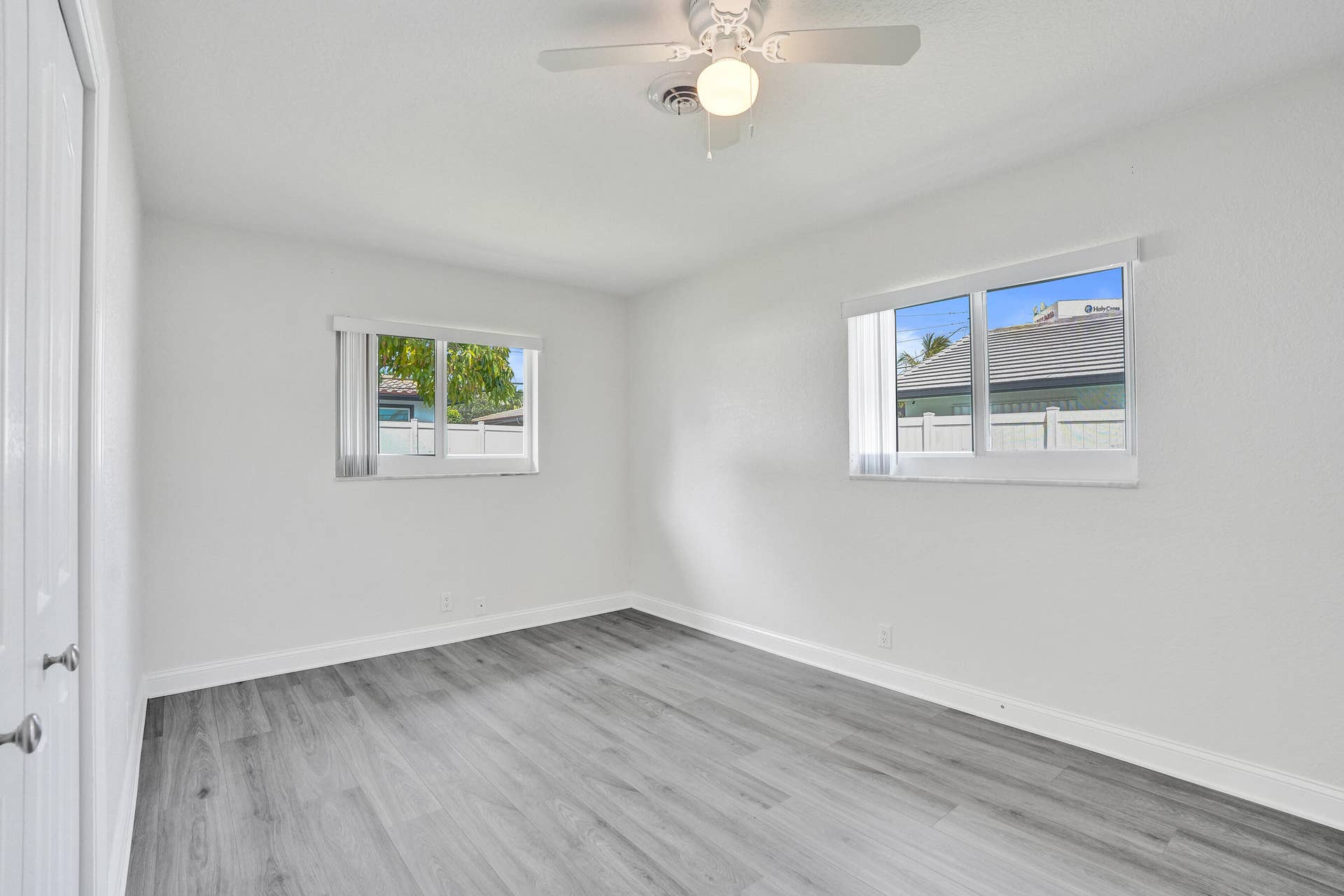 4755 NE 23rd Avenue, Fort Lauderdale, FL 33308 DSC08989