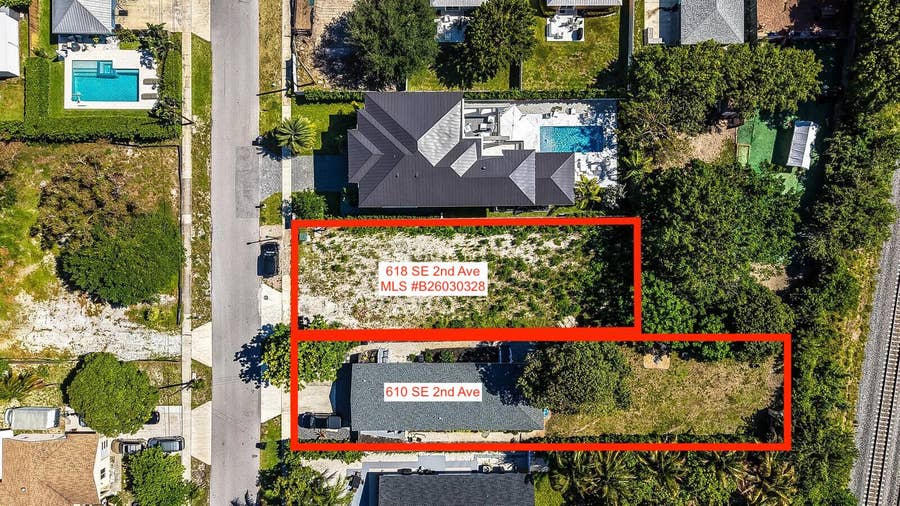 Property photo for 610 SE 2nd Avenue, Delray Beach, FL
