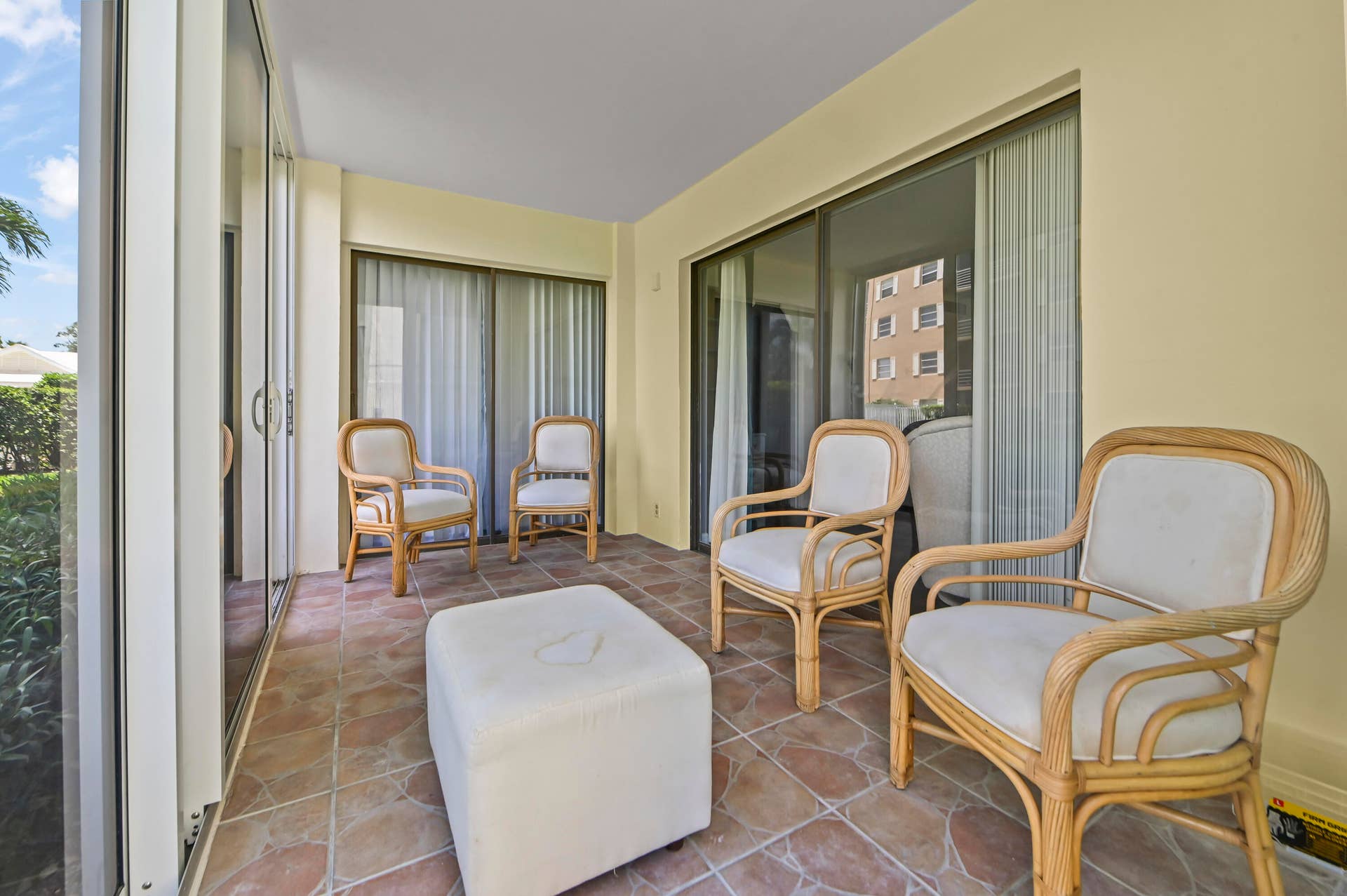 308 Golfview Road, #101, North Palm Beach, FL 33408 28 Patio 02