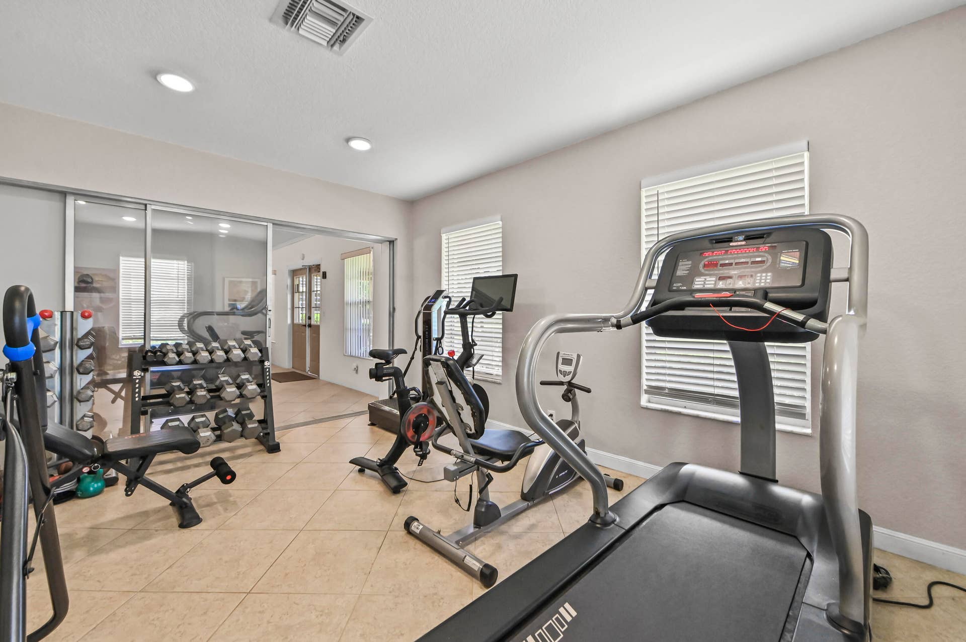 308 Golfview Road, #101, North Palm Beach, FL 33408 36 Gym 02