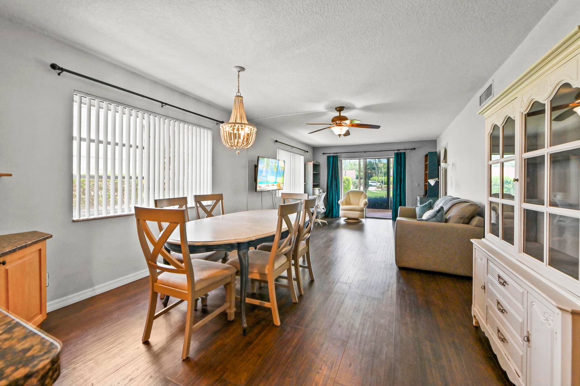 308 Golfview Road, #101, North Palm Beach, FL 33408 12 Dining room 01