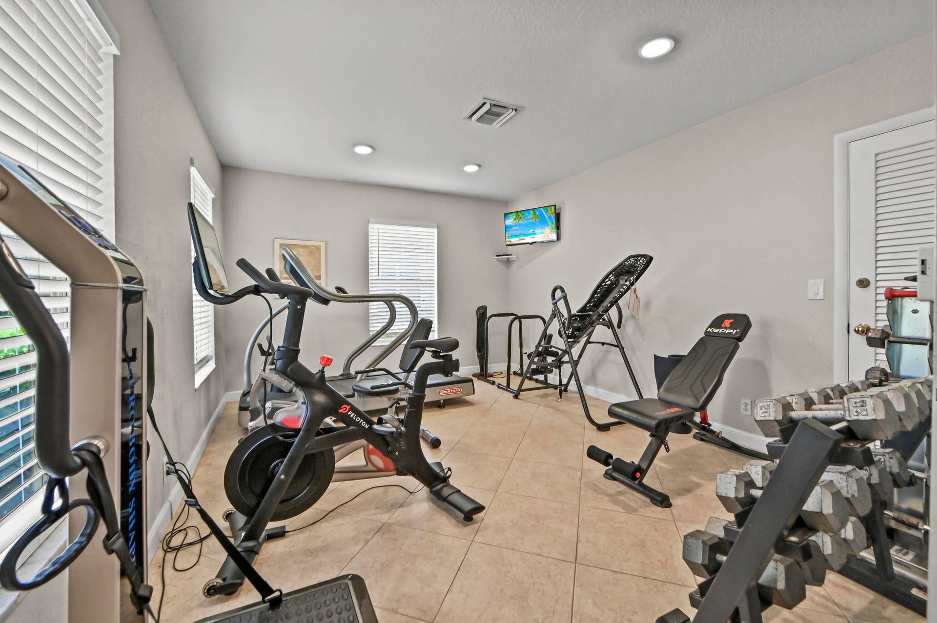 308 Golfview Road, #101, North Palm Beach, FL 33408 35 Gym 01