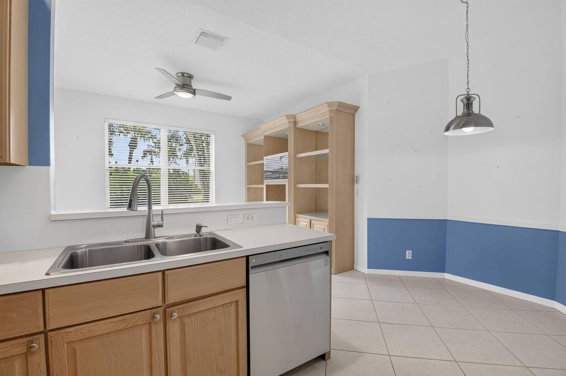 23256 Alora Drive, Boca Raton, FL 33433 Overlooking Family/Den Room