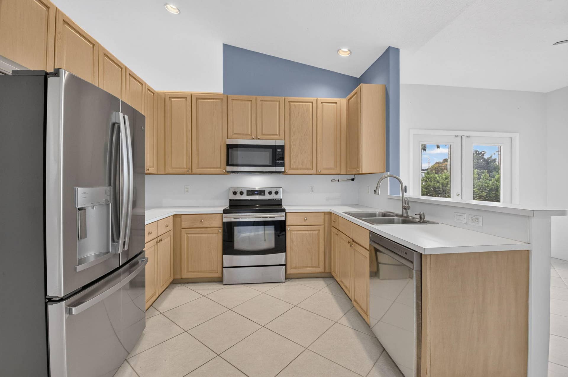 23256 Alora Drive, Boca Raton, FL 33433 Kitchen