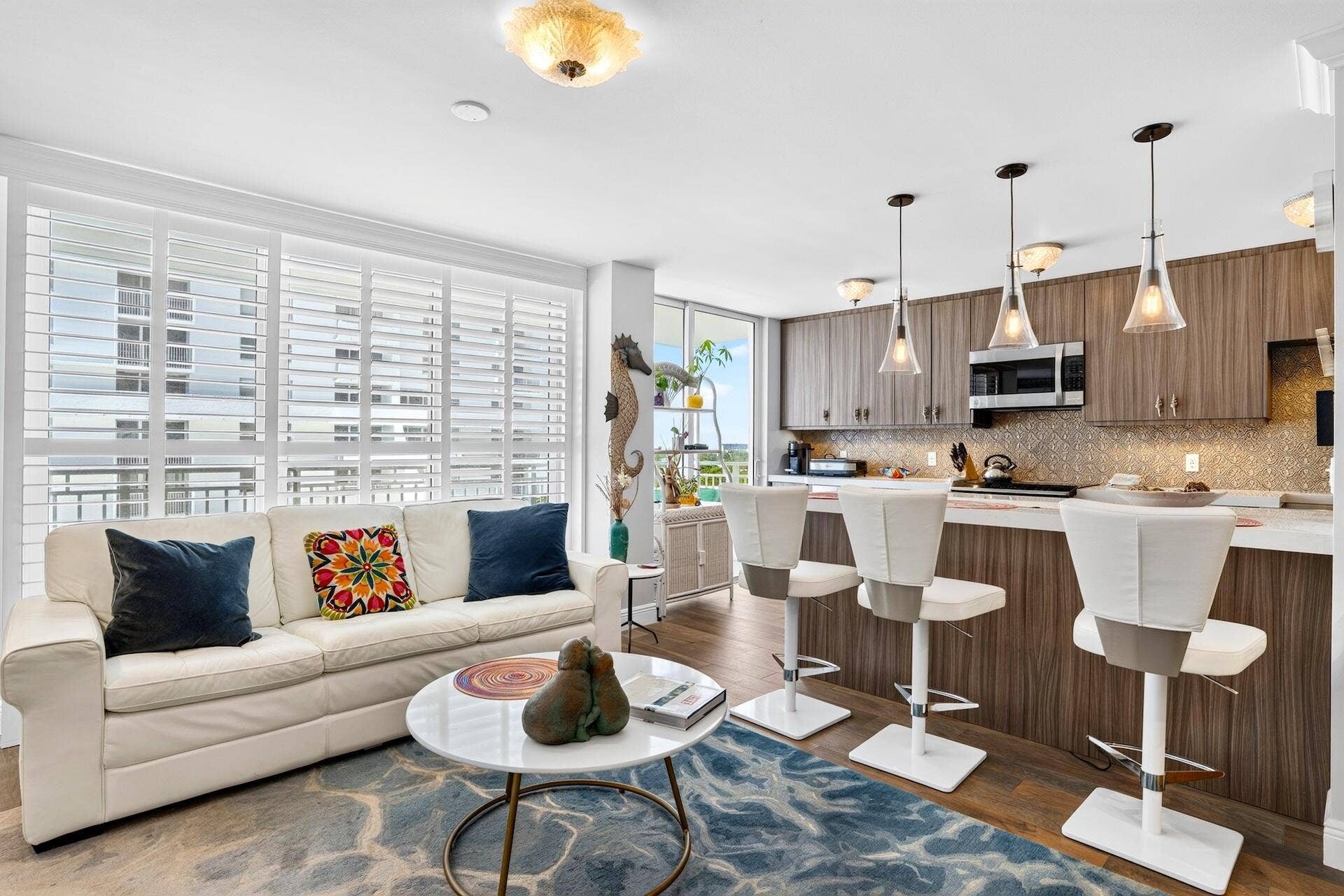 101 Briny Avenue, #808, Pompano Beach, FL 33062 LIVING AREA-4