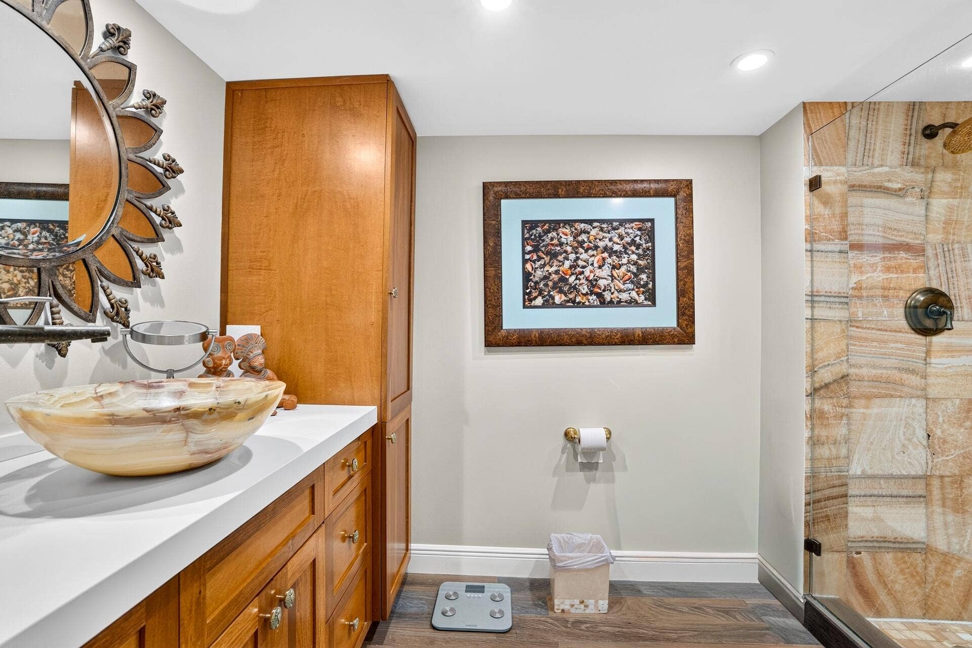 101 Briny Avenue, #808, Pompano Beach, FL 33062 PRIMARY BATHROOM