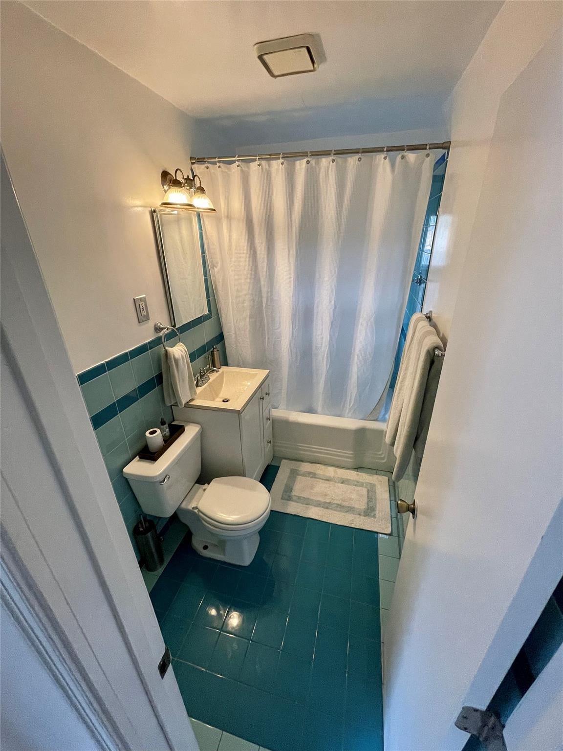 904 SE 12th Street, Fort Lauderdale, FL 33316 Photo 5