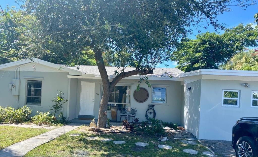 904 SE 12th Street, Fort Lauderdale, FL 33316 Photo 3