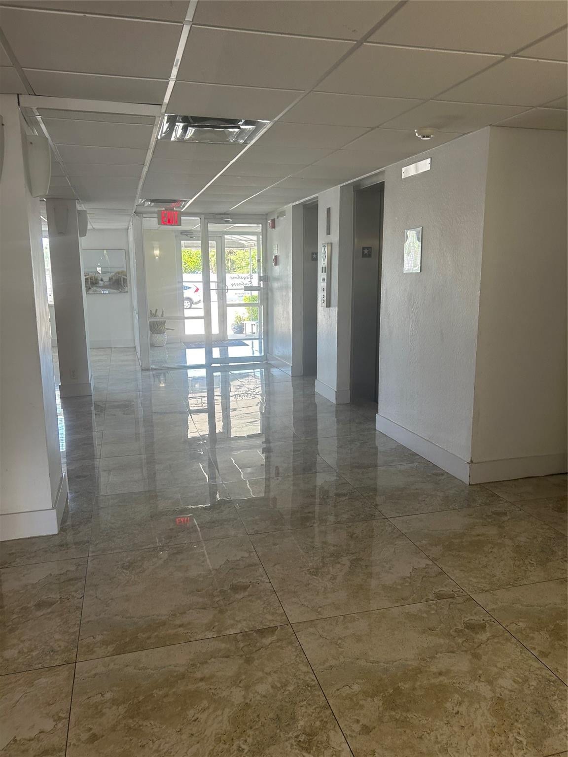 550 Bayshore Drive, #102, Fort Lauderdale, FL 33304 Impact glass doors, marble flooring, two elevators, security enterence, intercom system, face recognition option