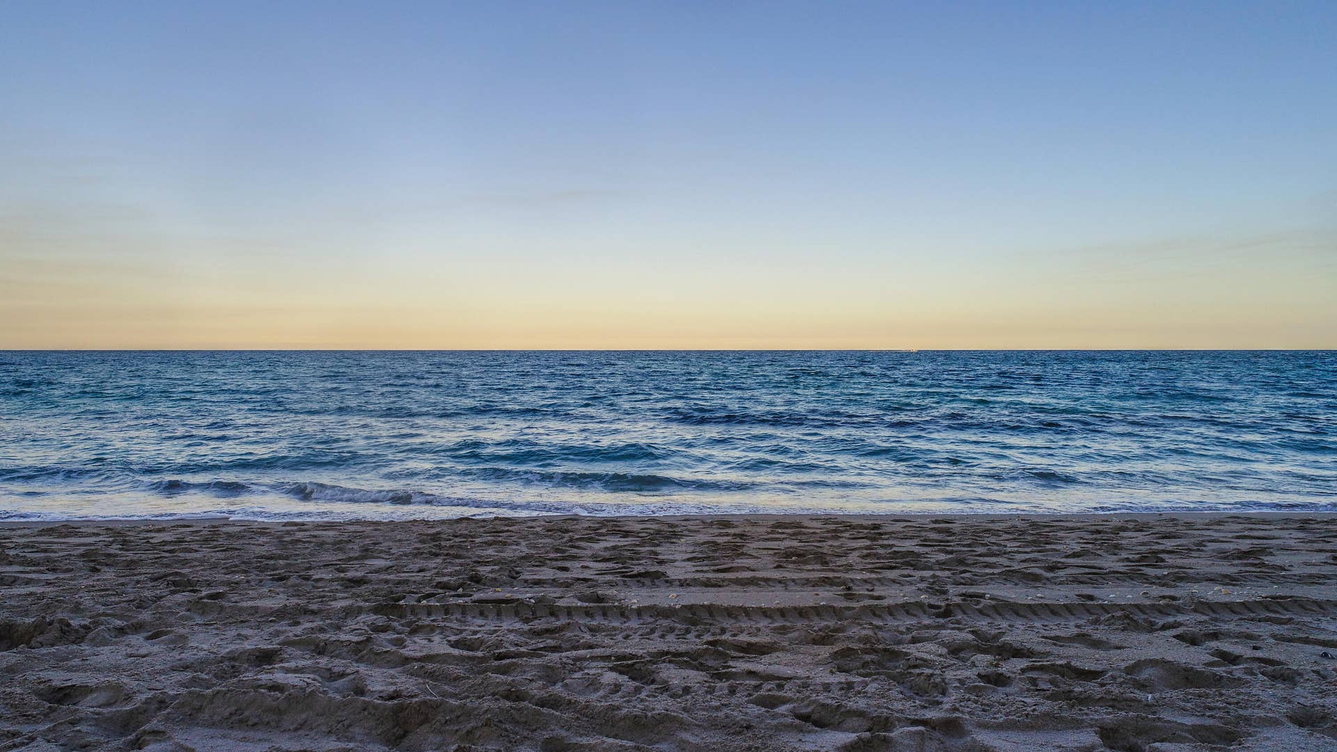 3560 S Ocean Boulevard, #Ph-6, South Palm Beach, FL 33480 Beach