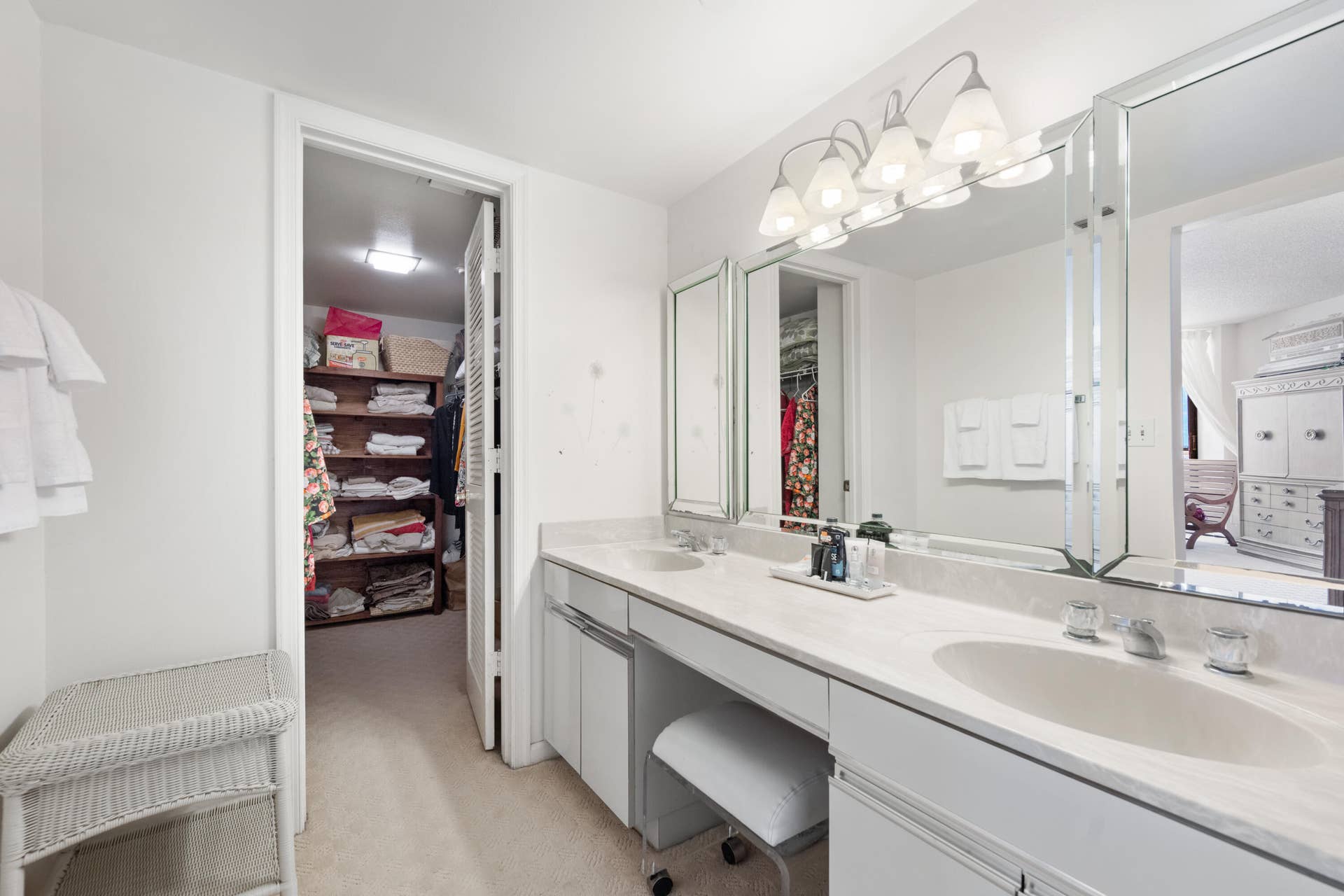 3560 S Ocean Boulevard, #Ph-6, South Palm Beach, FL 33480 Main Bathroom